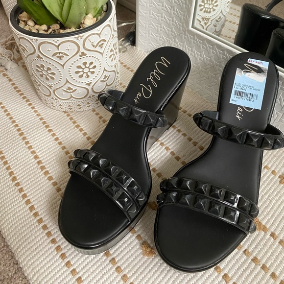Black Wedges with Studs - Picture 1 of 4